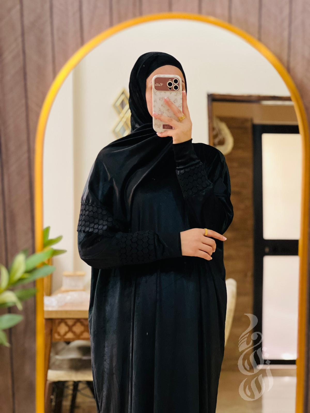 طقم صلاه مخمل قطعة واحدة