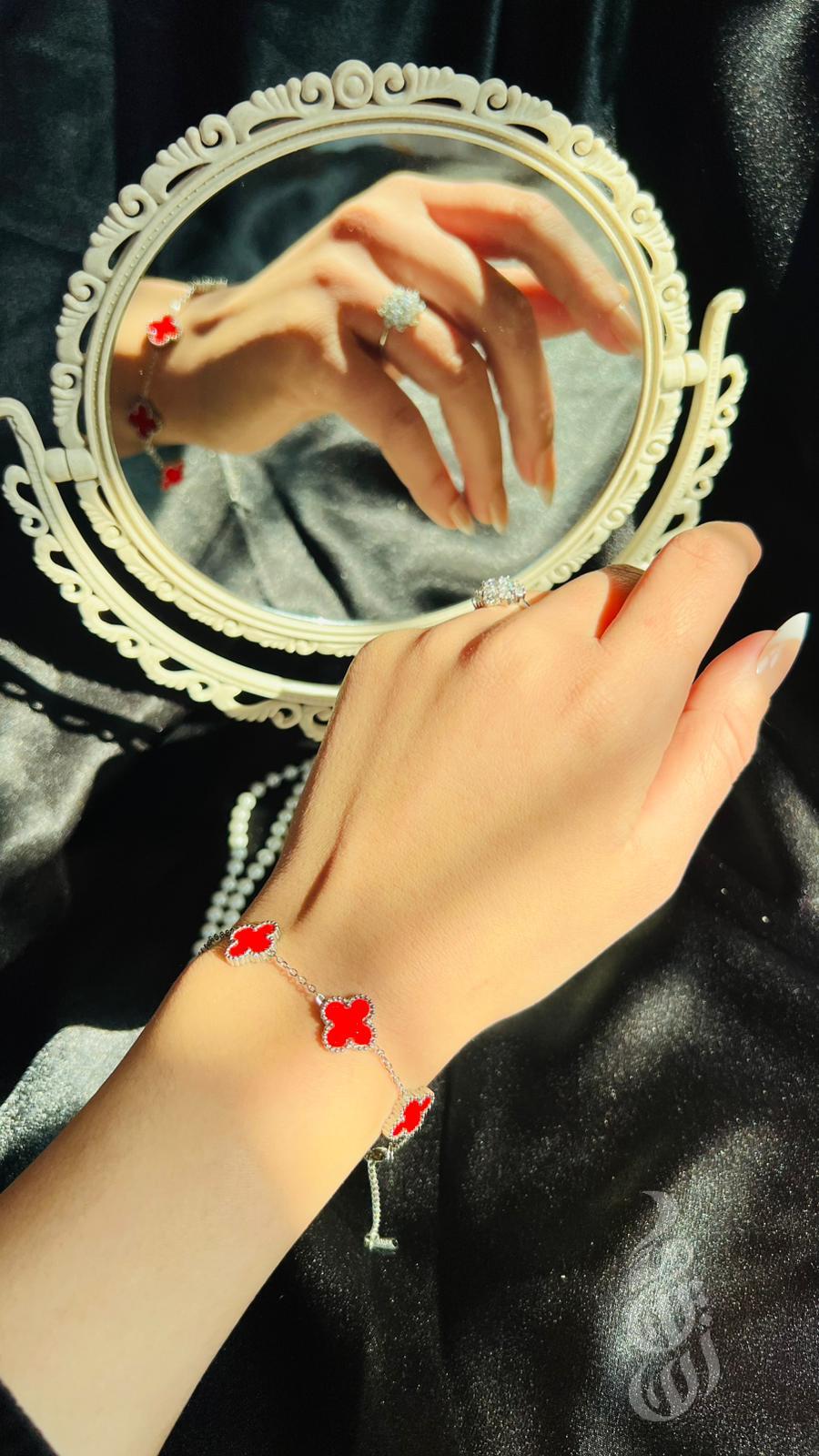 اسوارة  فان كليف ستانلس